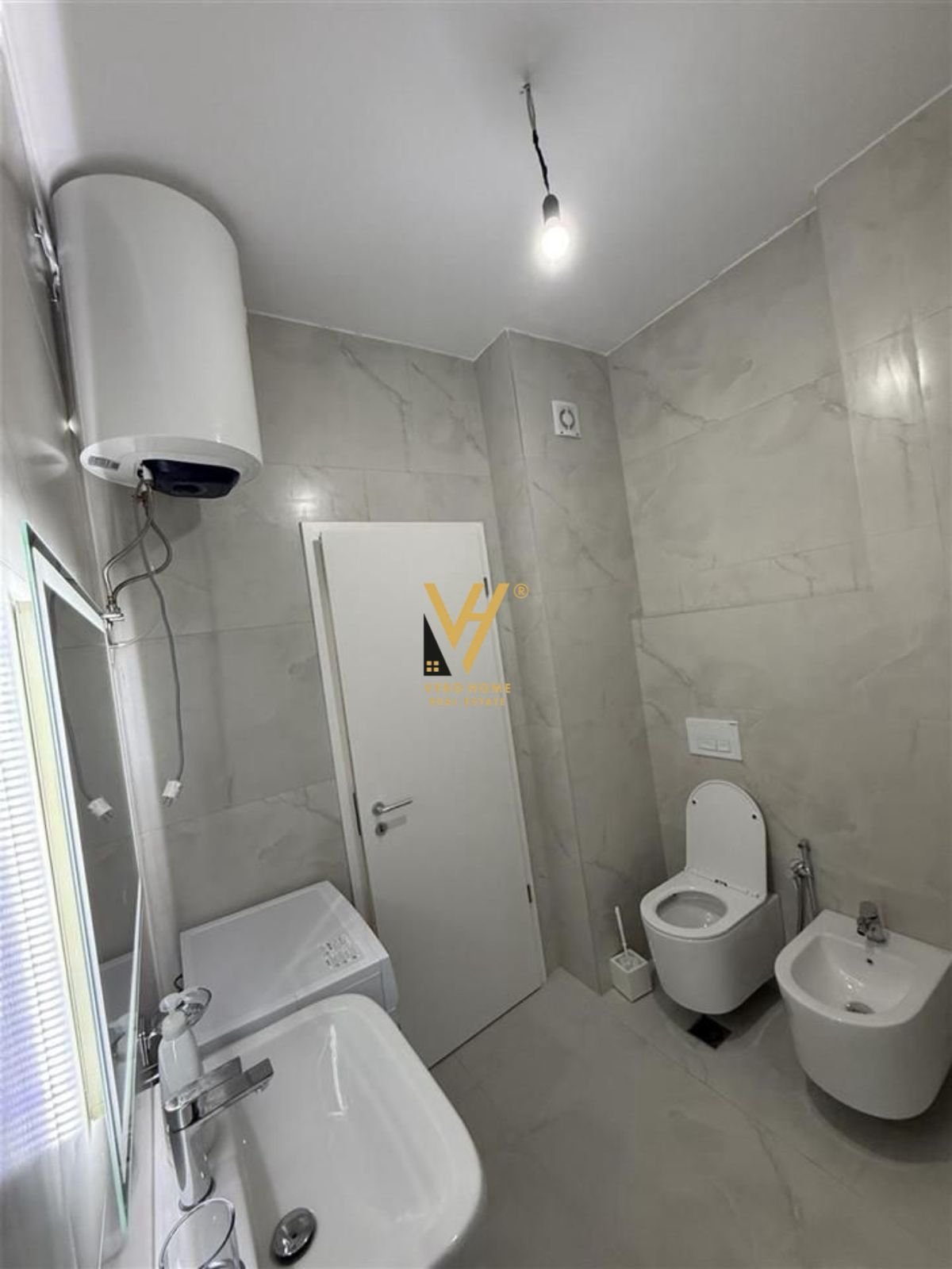 1+1+BLK ME QERA TEK MANGALEMI 500 EURO