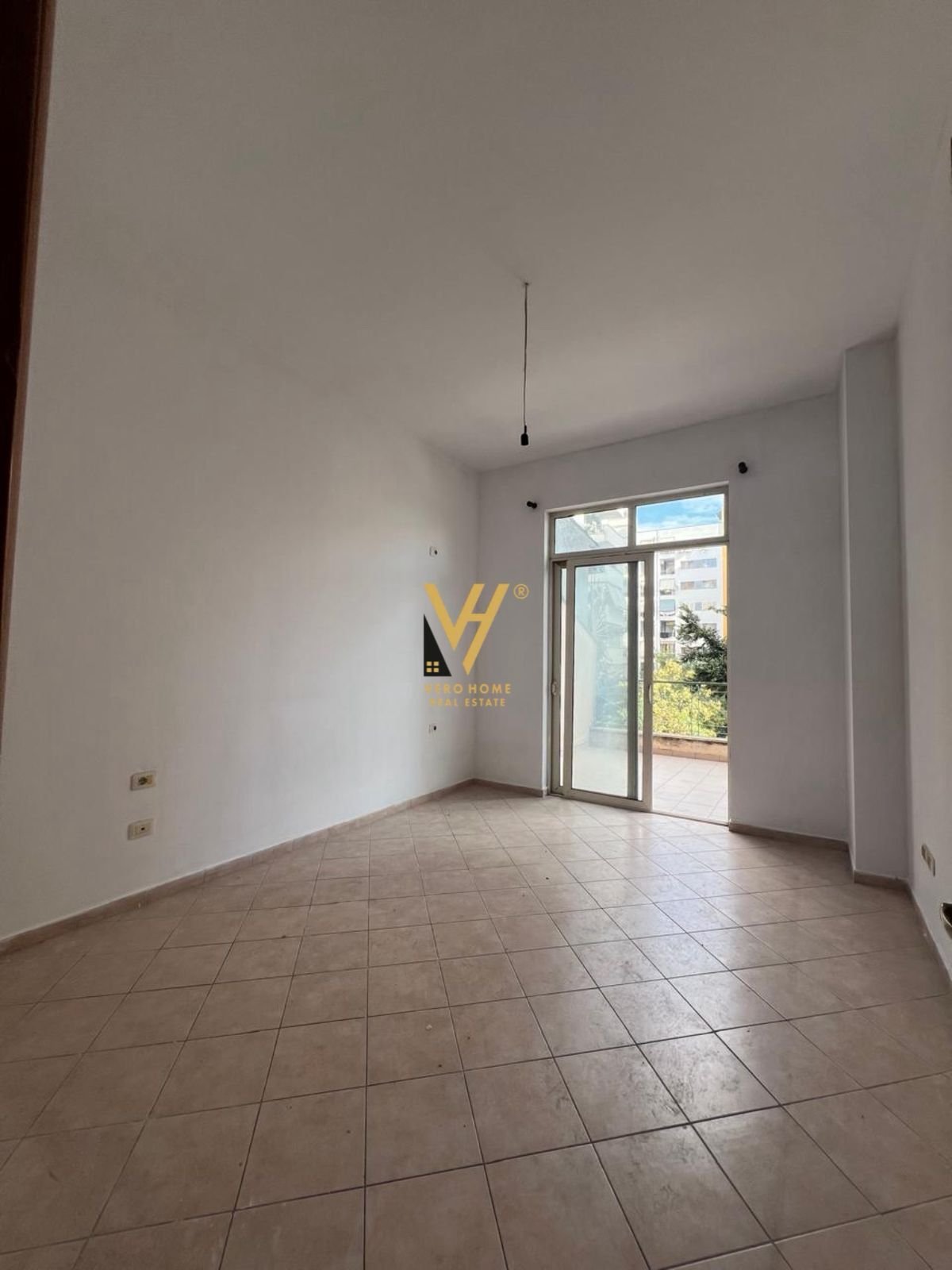 2+1+BLK NE YZBERISHT 160.000 EURO