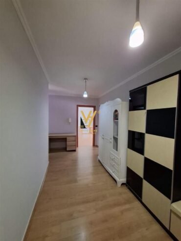 1+1+BLK ME QERA TE JURIDIKU, BLLOK 900 EURO