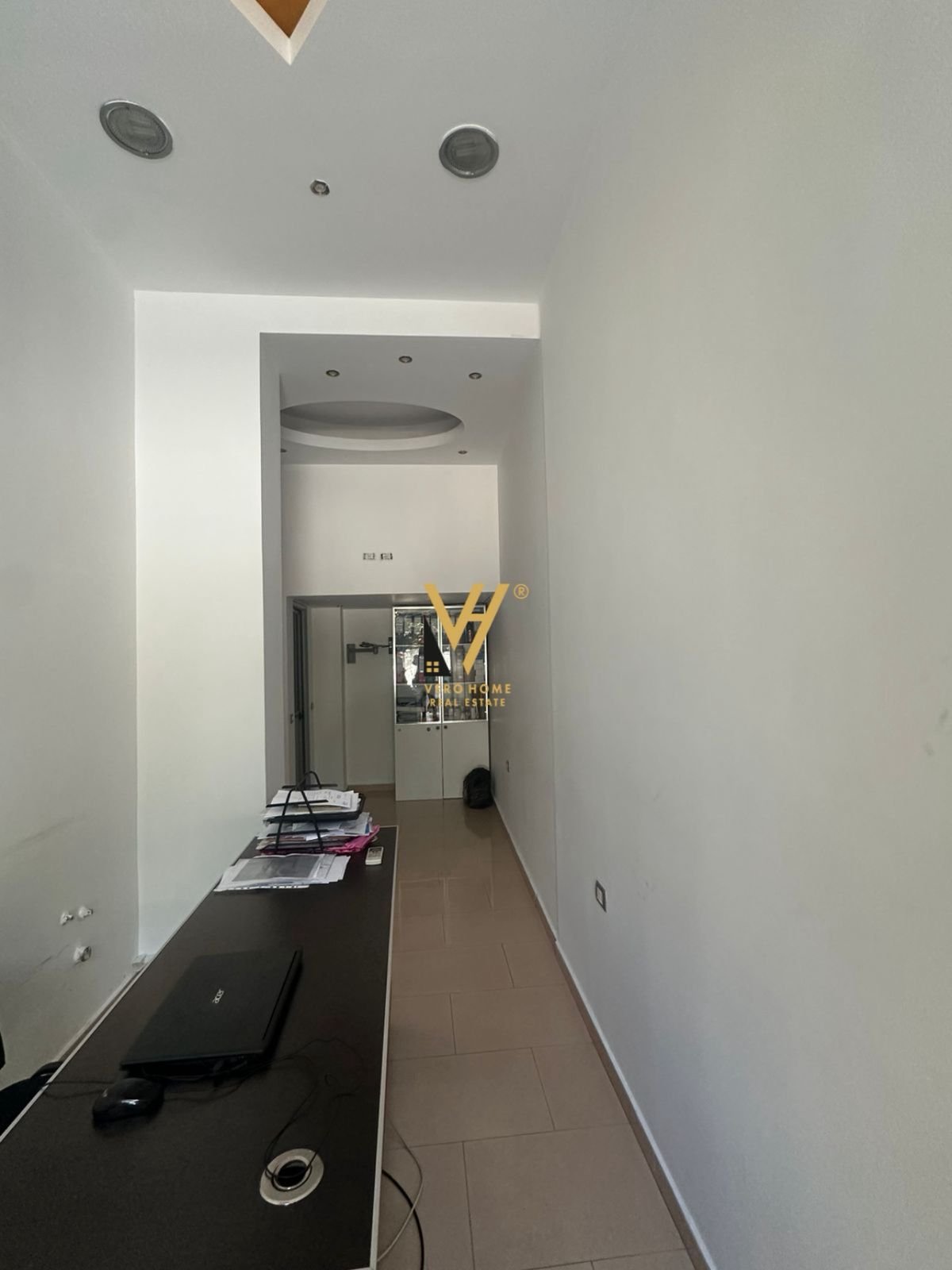 ZYRE 21 M2 ME QERA TE RRUGA E KAVAJES 400 EURO