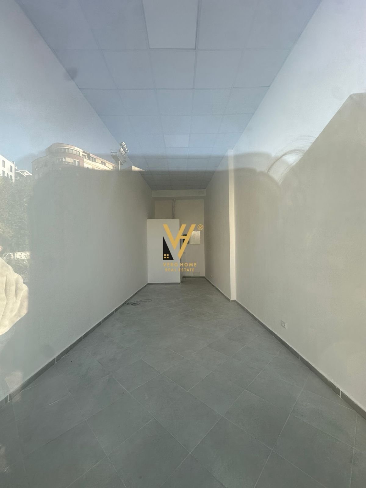 DYQAN 30 M2 ME QIRA TE GENER 2 1.500 EURO