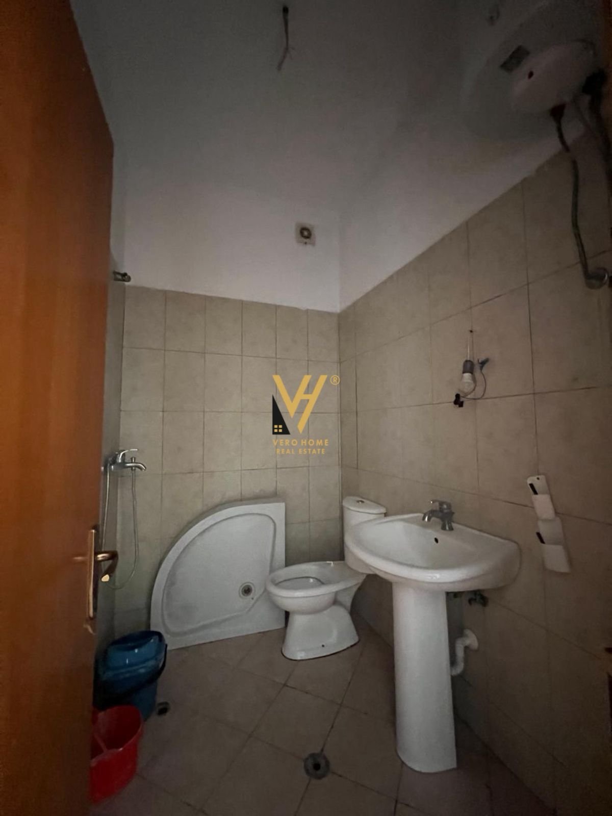 2+1+BLK NE YZBERISHT 160.000 EURO