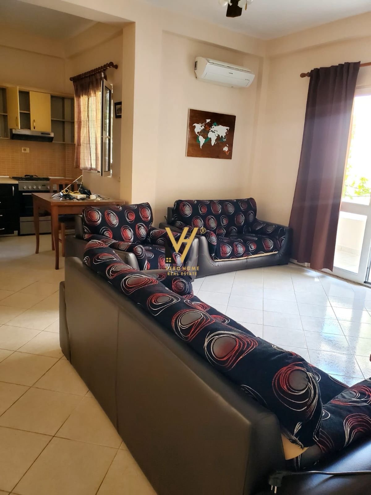 3+1+BLK ME QERA NE SELITE 55.000 LEKE