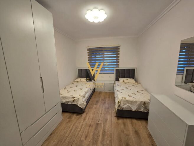 2+1 ME QERA TE KOMUNA E PARISIT 750 EURO
