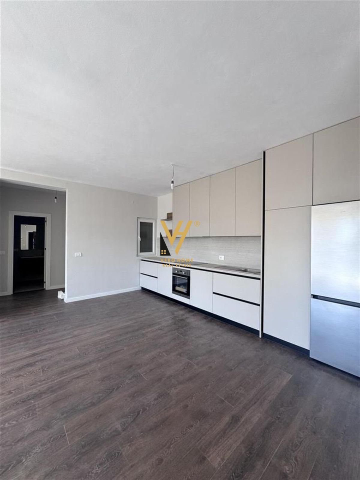 ZYRE 125 M2 ME QERA TE BULEVARDI I RI 650 EURO