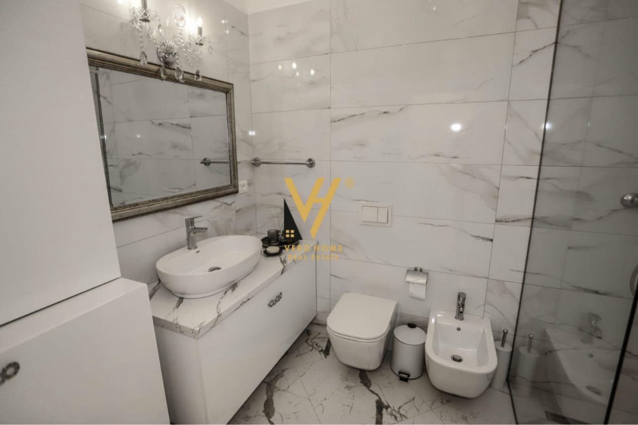 1+1+BLK TE SQUARE 21 225.000 EURO