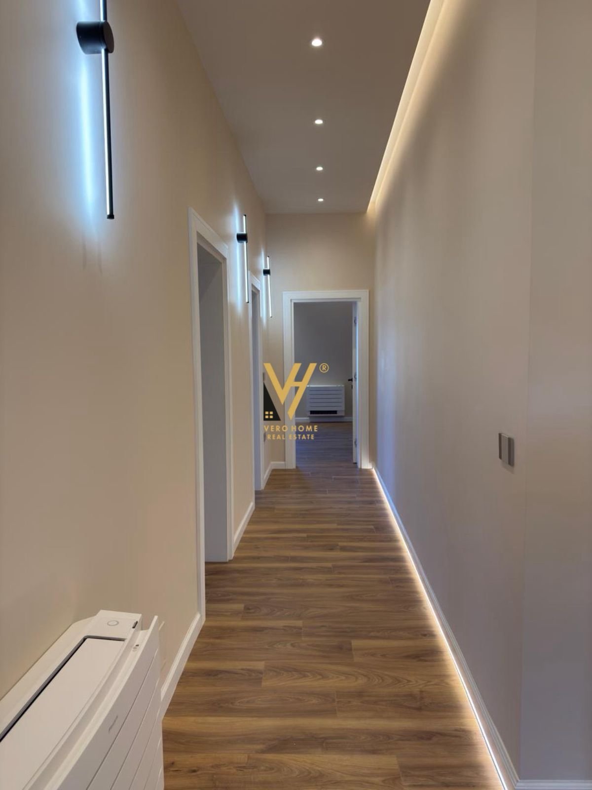 AMBIENT 170 M2 TE VILAT GJERMANE 1.900 EURO