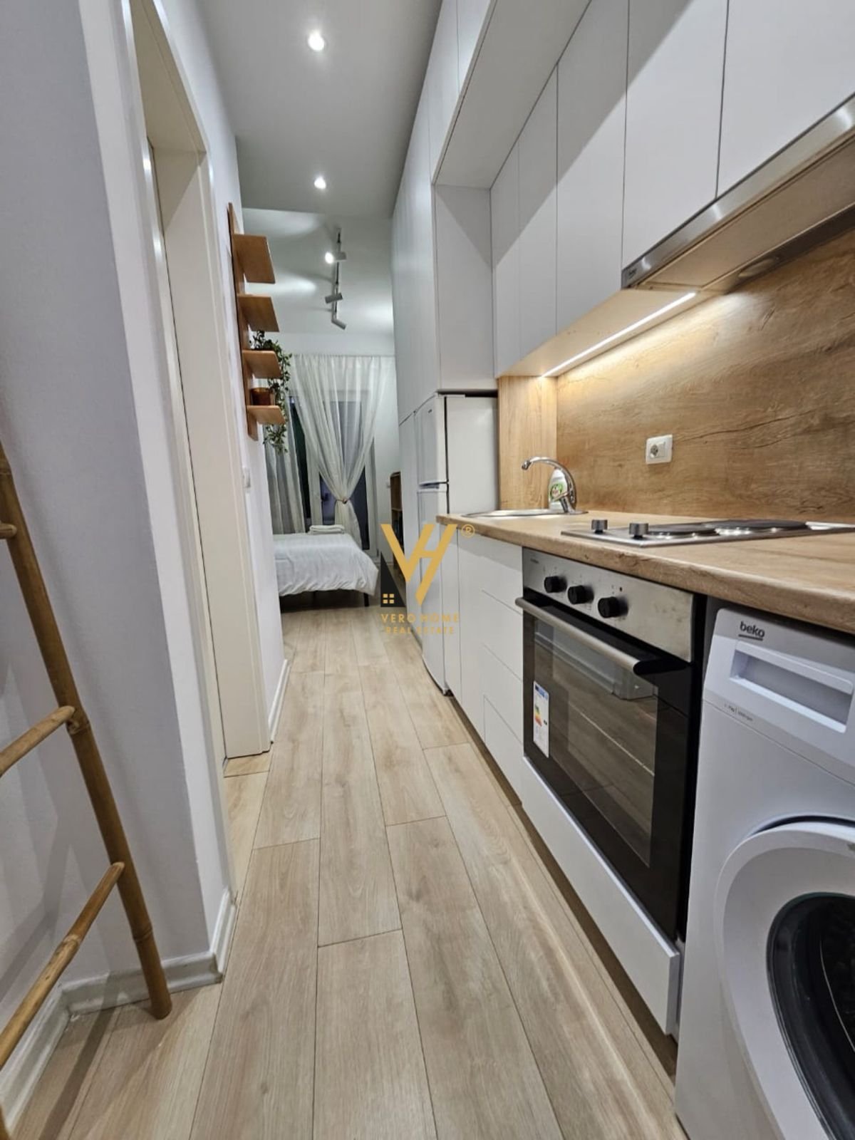 GARSONIERE TE 21 DHJETORI 93.000 EURO