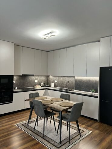 Durres, shitet apartament 2+1+Ballkon, 185000 euro