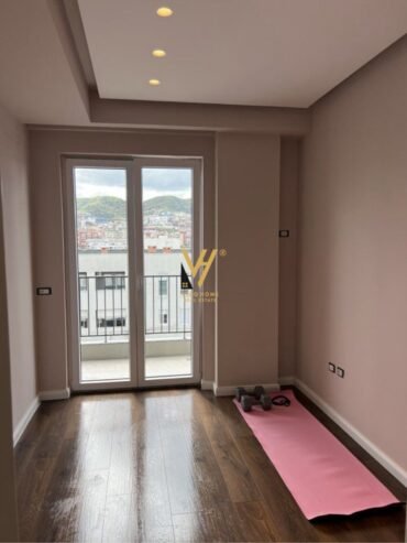 2+1+BLK ME QERA TE KOMUNA E PARISIT 1.100 EURO