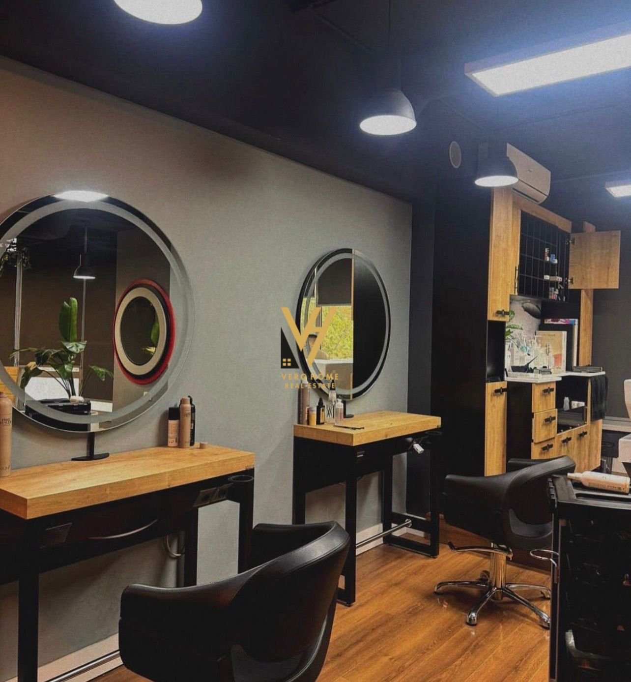 BIZNESI 153 M2 TE RR. KAVAJES 100.000 LEKE