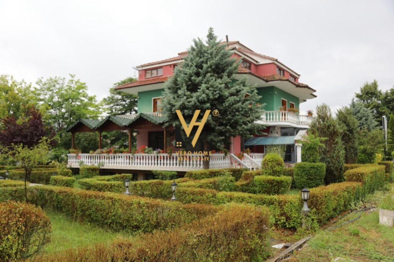 HOTEL 3 KATESH NE KORCE 500.000 EURO