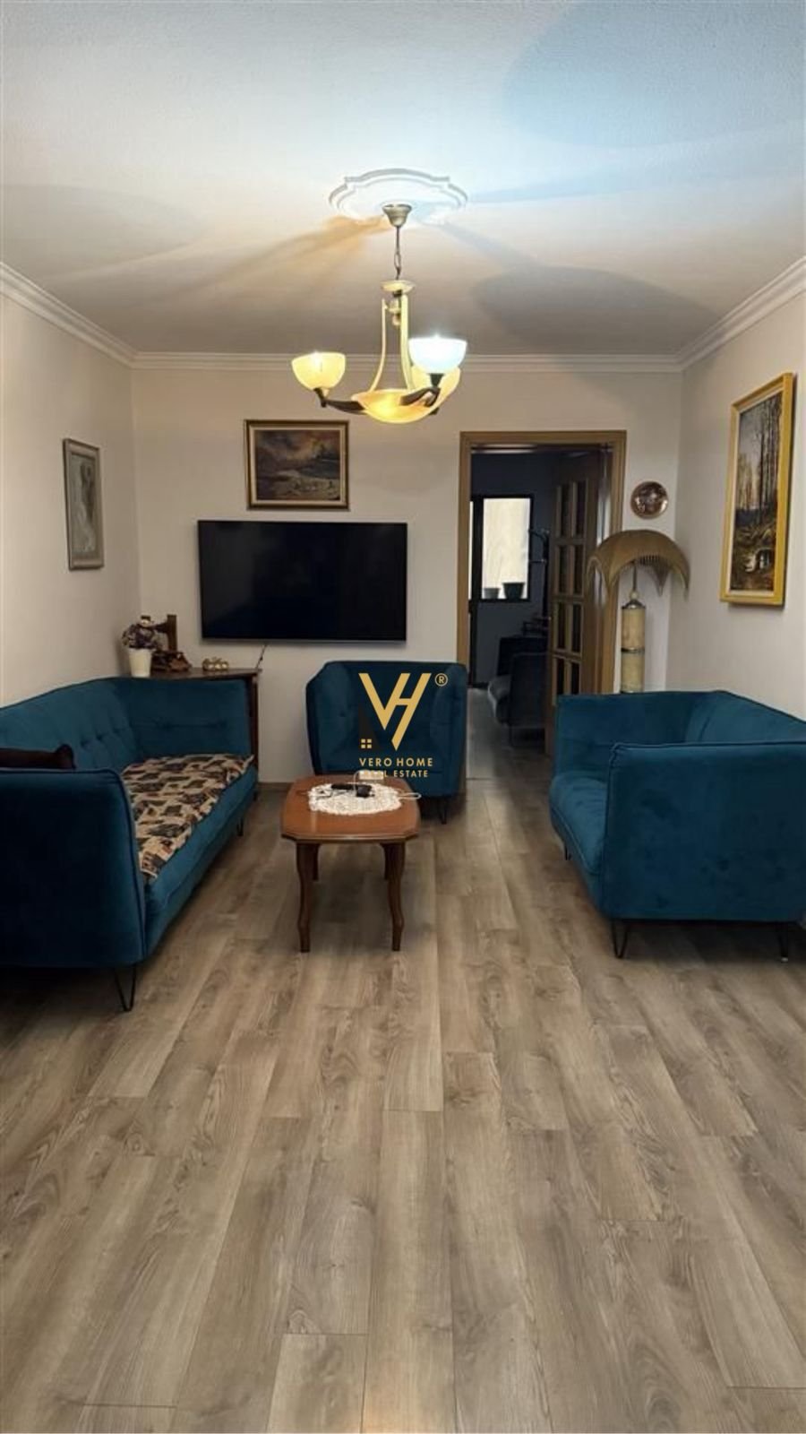 2+1 ME QERA TE GJYKATA, ISH EKSPOZITA 65.000 LEKE