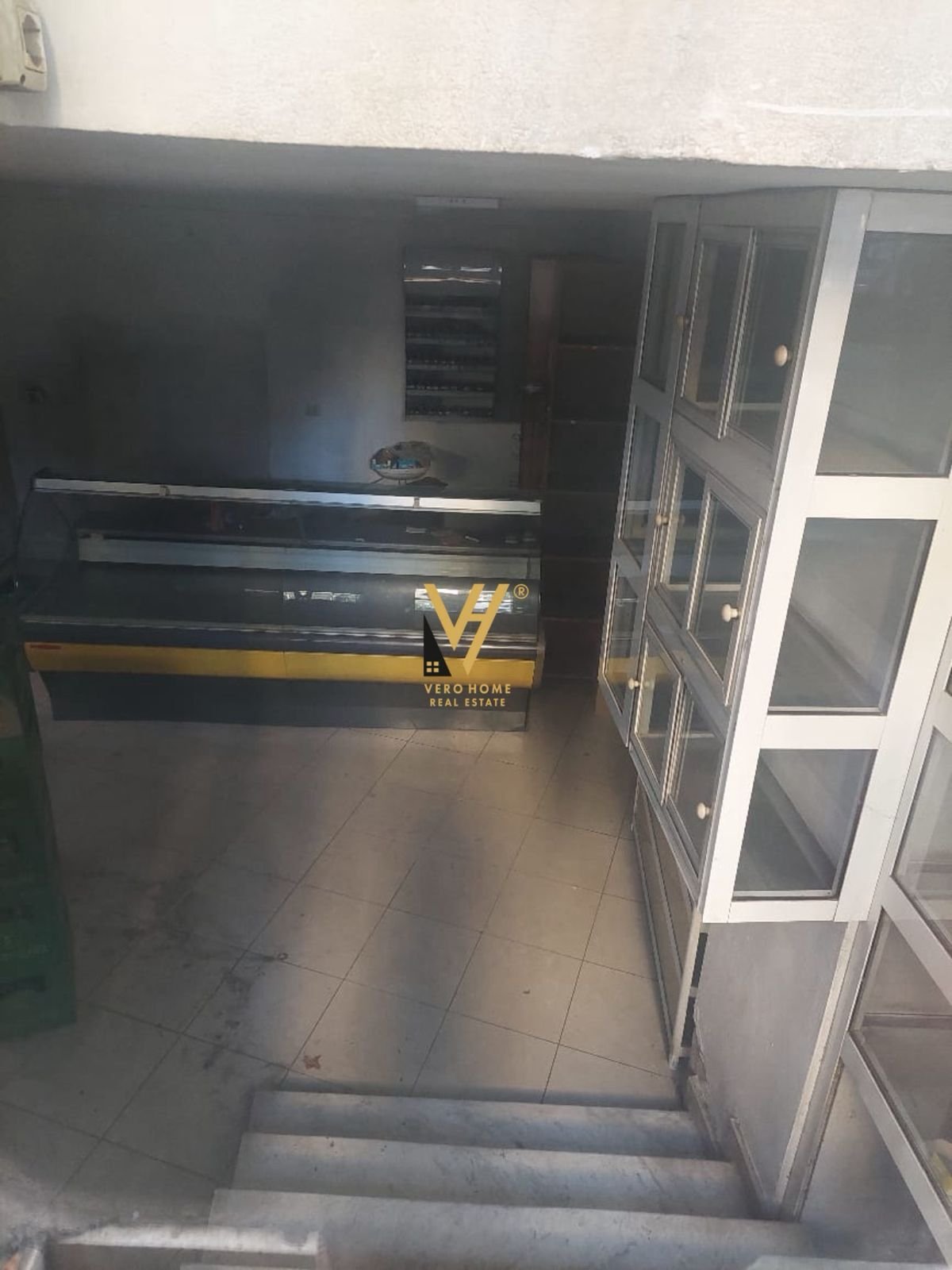 JEPET DYQAN 64 M2 ME QERA TE ALI DEMI 55.000 LEKE