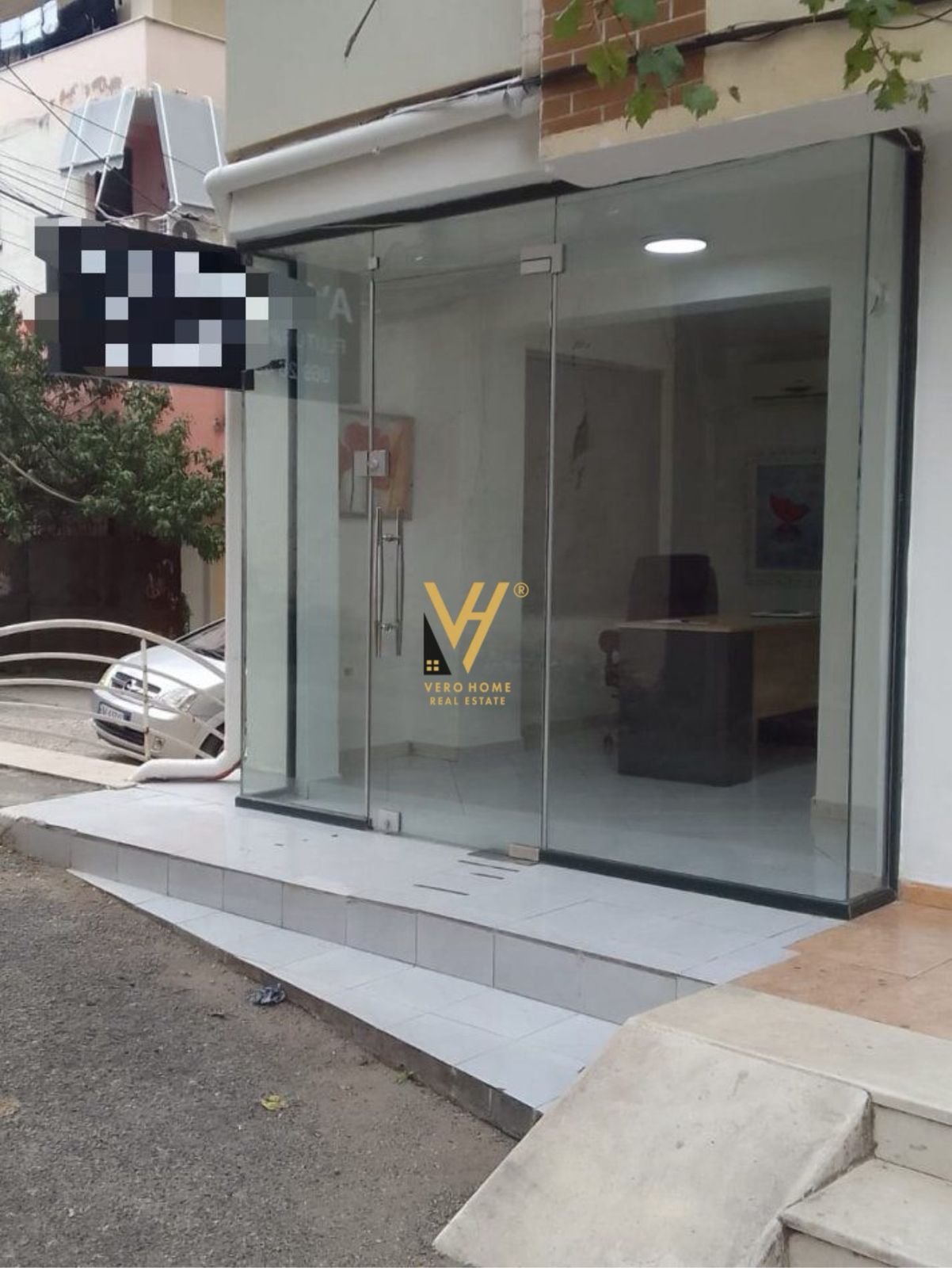 DYQAN 25 M2 ME QERA TE RRUGA E DURRESIT 250 EURO