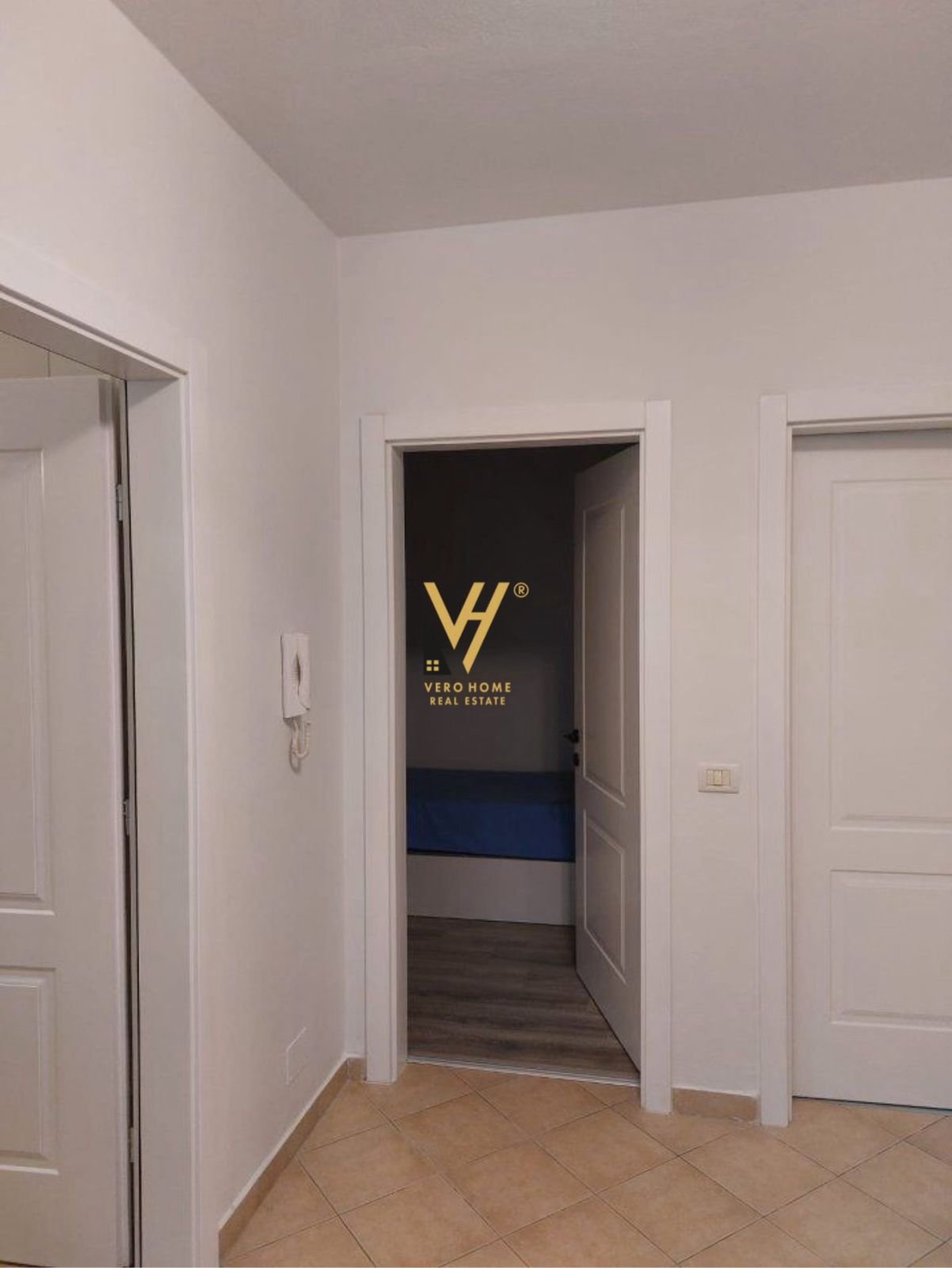 2+1+2 ME QERA NE ASTIR 55.000 LEKE