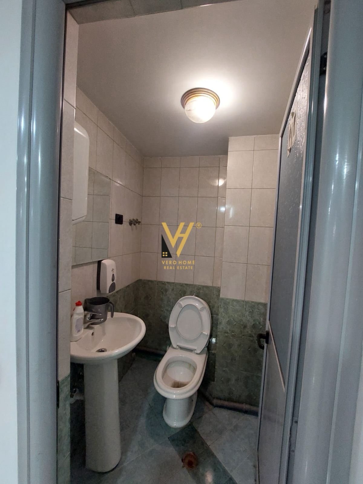 DYQAN 44 M2 ME QERA NE ASTIR 50.000 LEKE