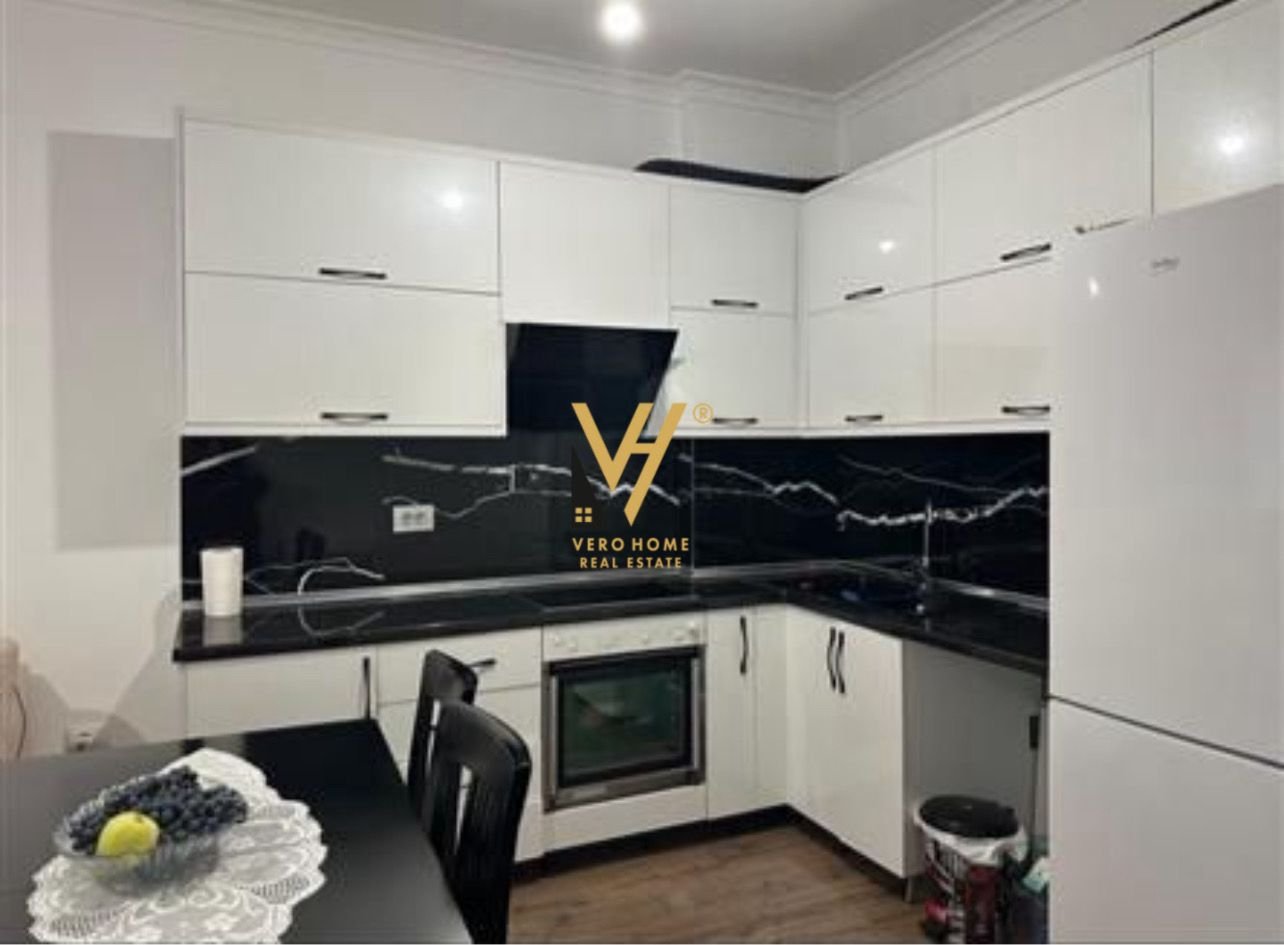 2+1+BLK TE KINOSTUDIO 180.000 EURO