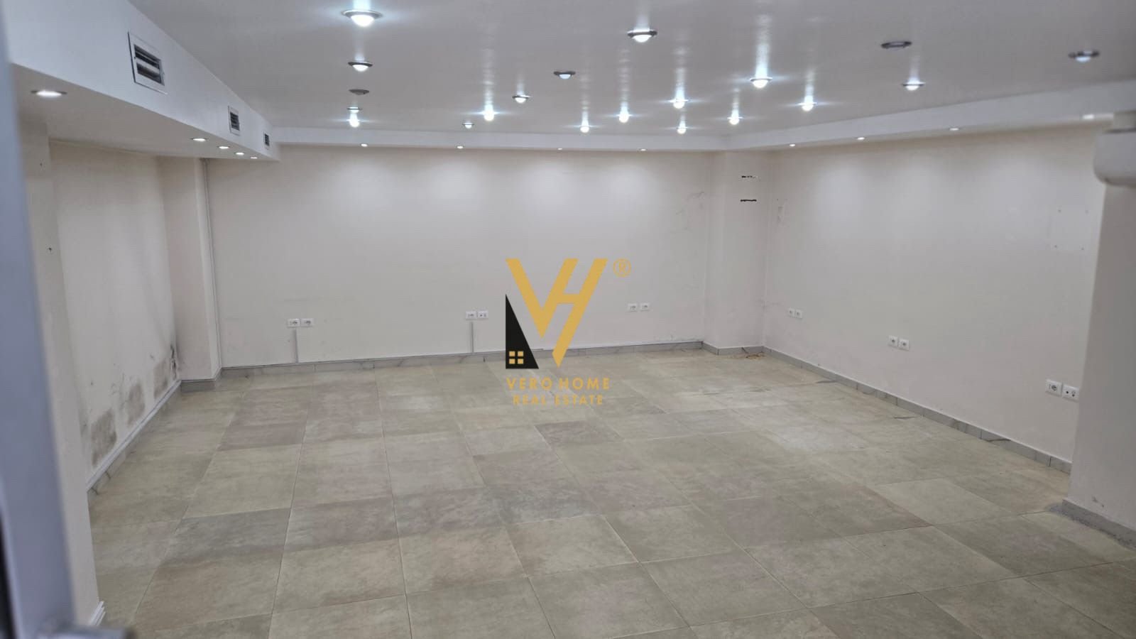 BIZNESI 60 M2 ME QERA TE BRRYLI 450 EURO