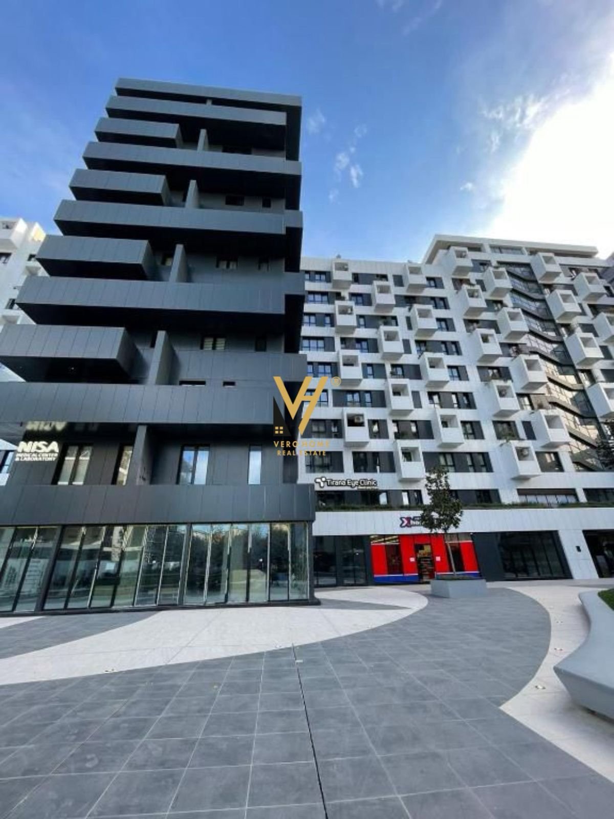 1+1+BLK TE SQUARE 21 197.000 EURO