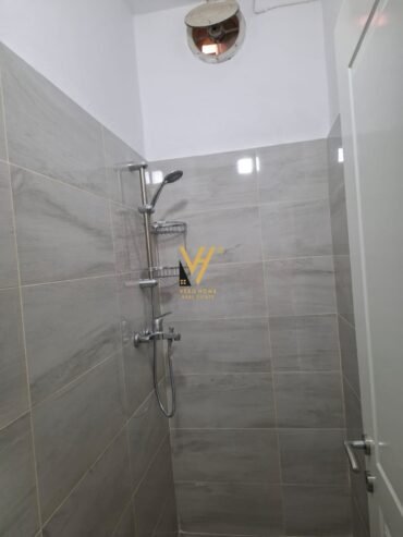 2+1 ME QERA TE AMBASADA KINEZE 80.000 LEKE