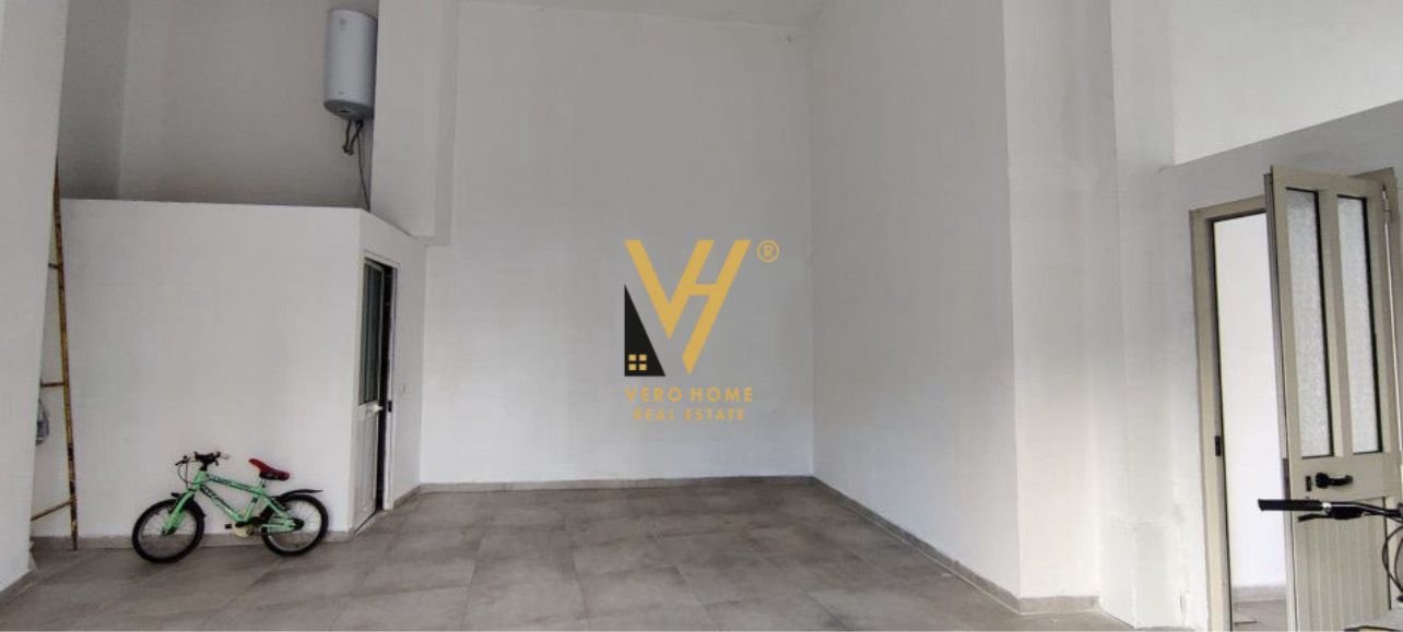 DYQAN 55 M2 ME QIRA TE BARRIKADA 600 EURO