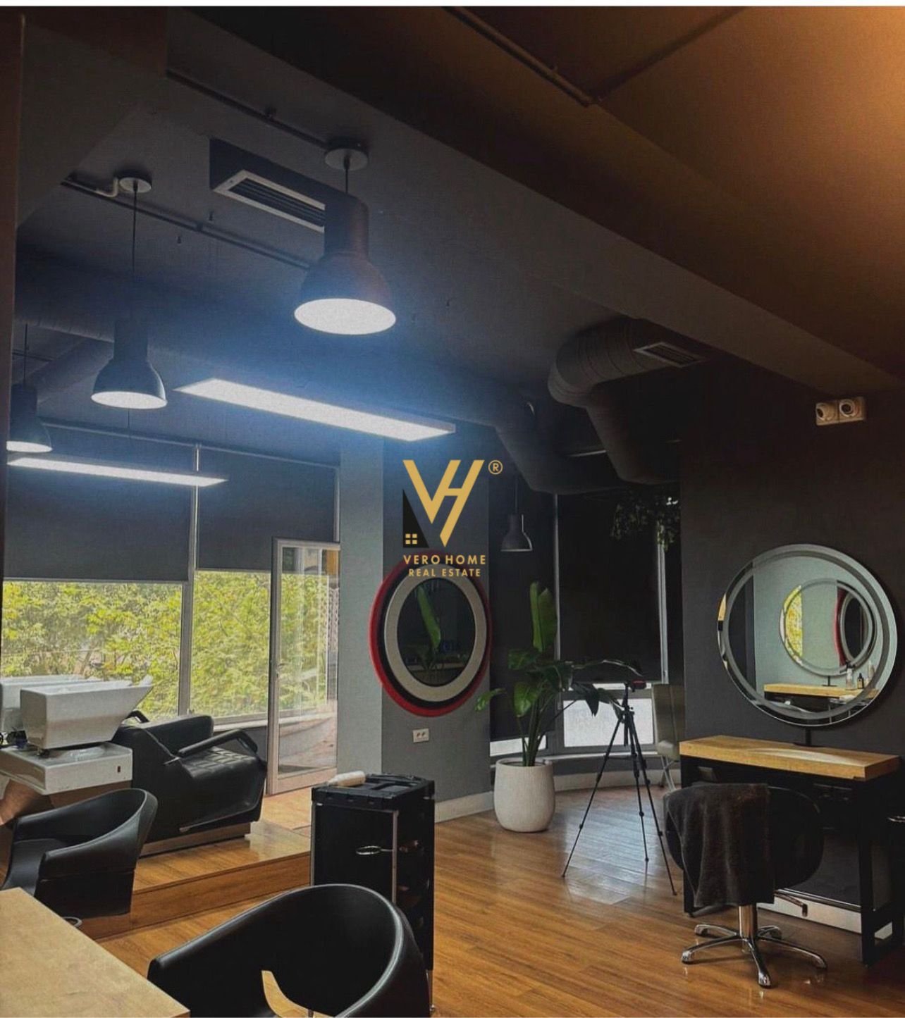 BIZNESI 153 M2 TE RR. KAVAJES 100.000 LEKE