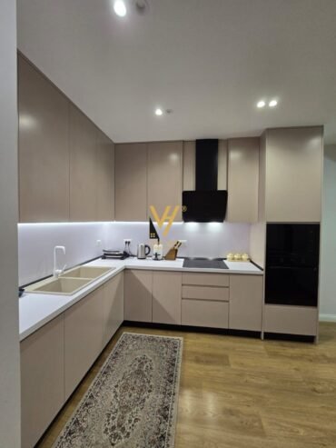 2+1+BLK ME QIRA NE BLLOK 1.500 EURO