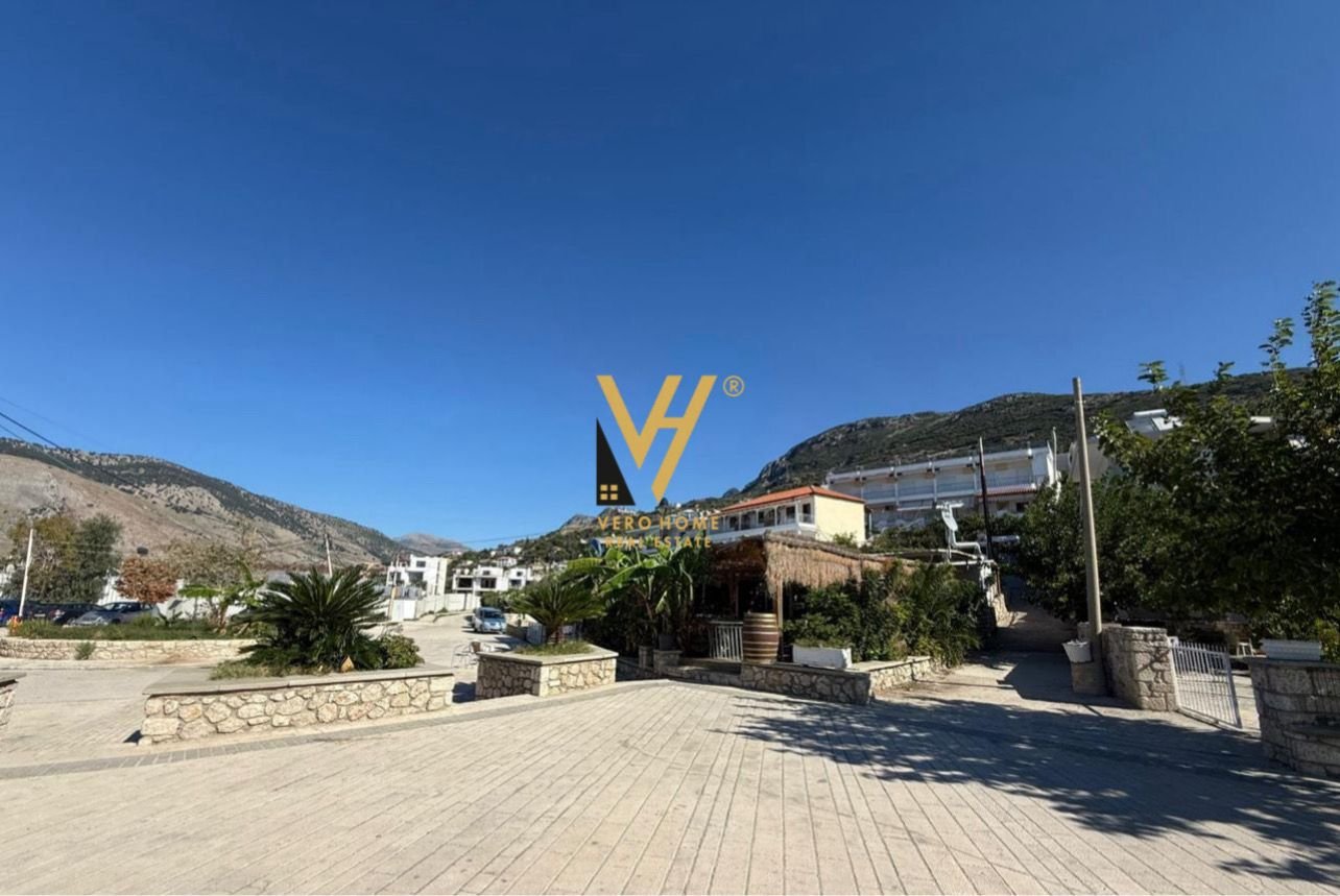 RESTORANT 400 M2 ME QIRA NE QEPARO, HIMARE