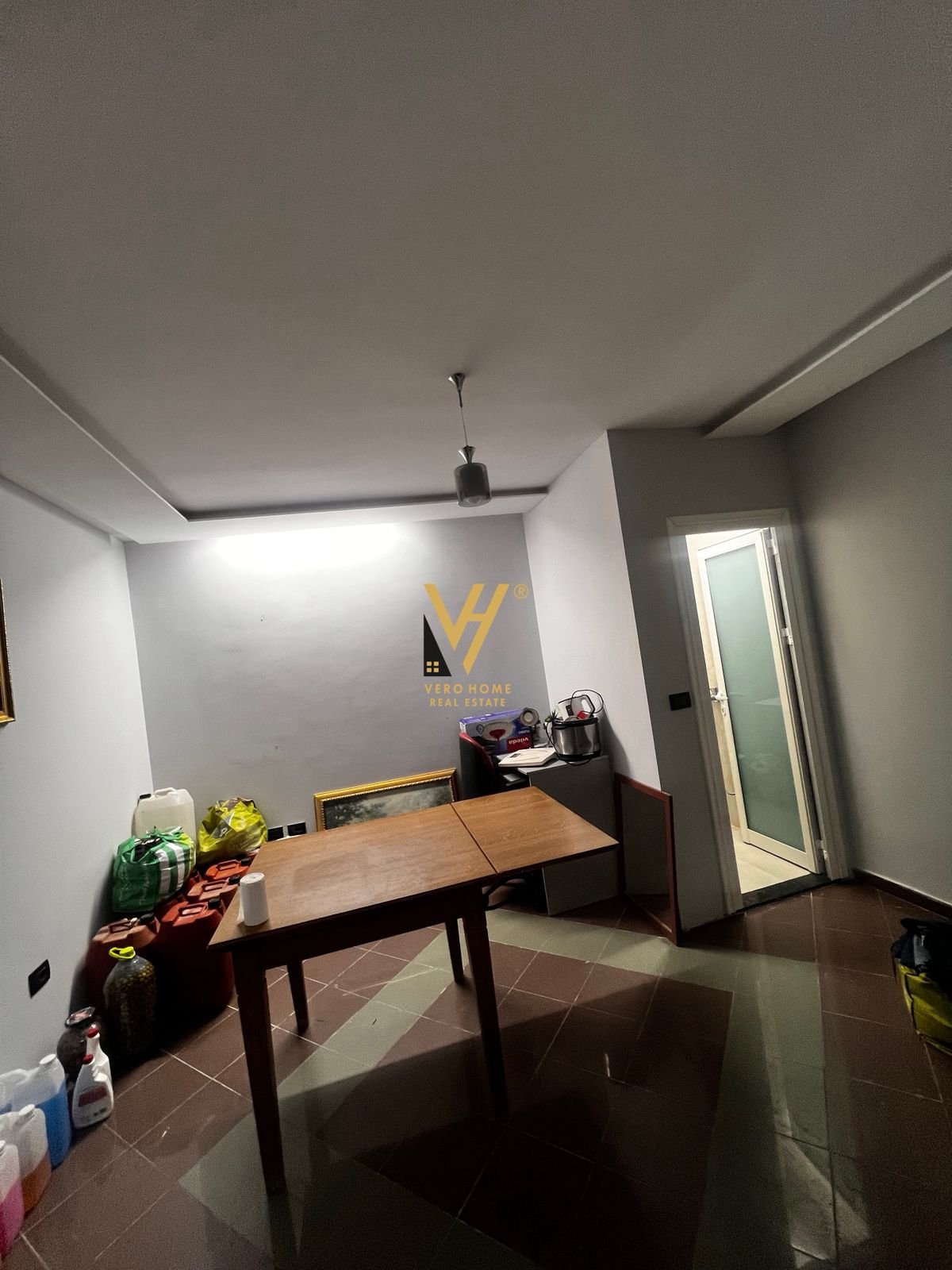 DYQAN 16 M2 ME QIRA TEK QYTETI STUDENTI 35.000 LEK