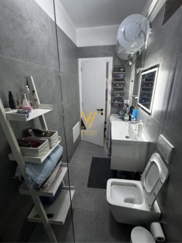 JEPET APARTAMENT 1+1 ME QERA PALLATET CABEJ 400 EU