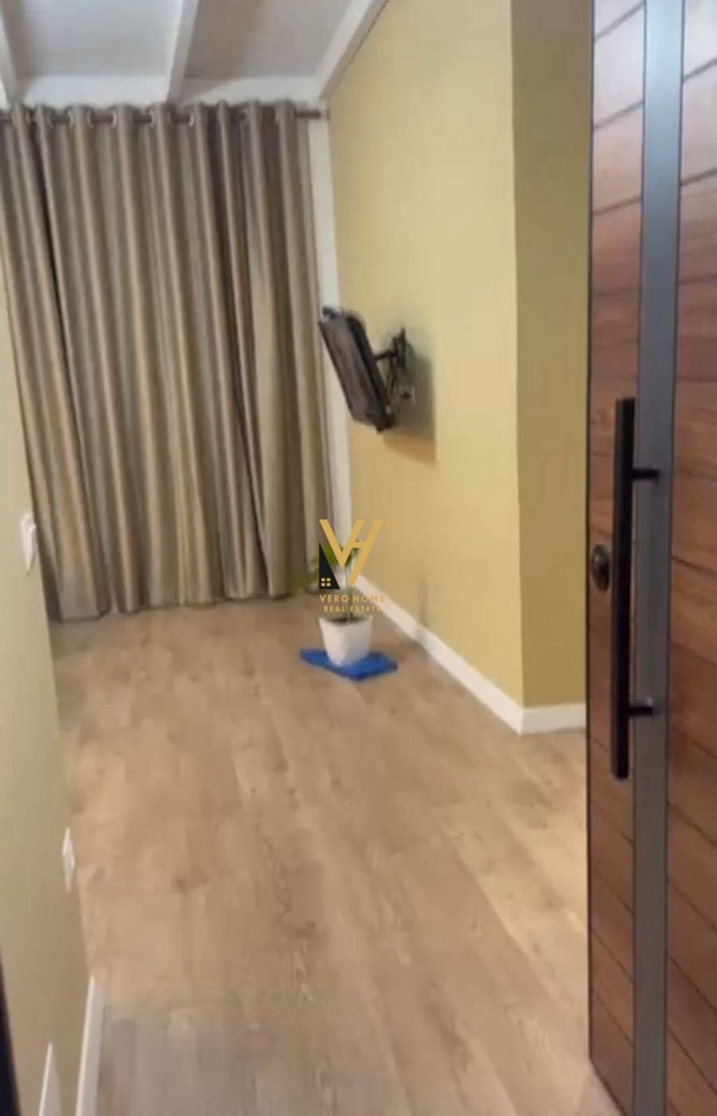 1+1+BLK ME QERA TE KOM.FRATARI, ASTIR 50.000 LEKE