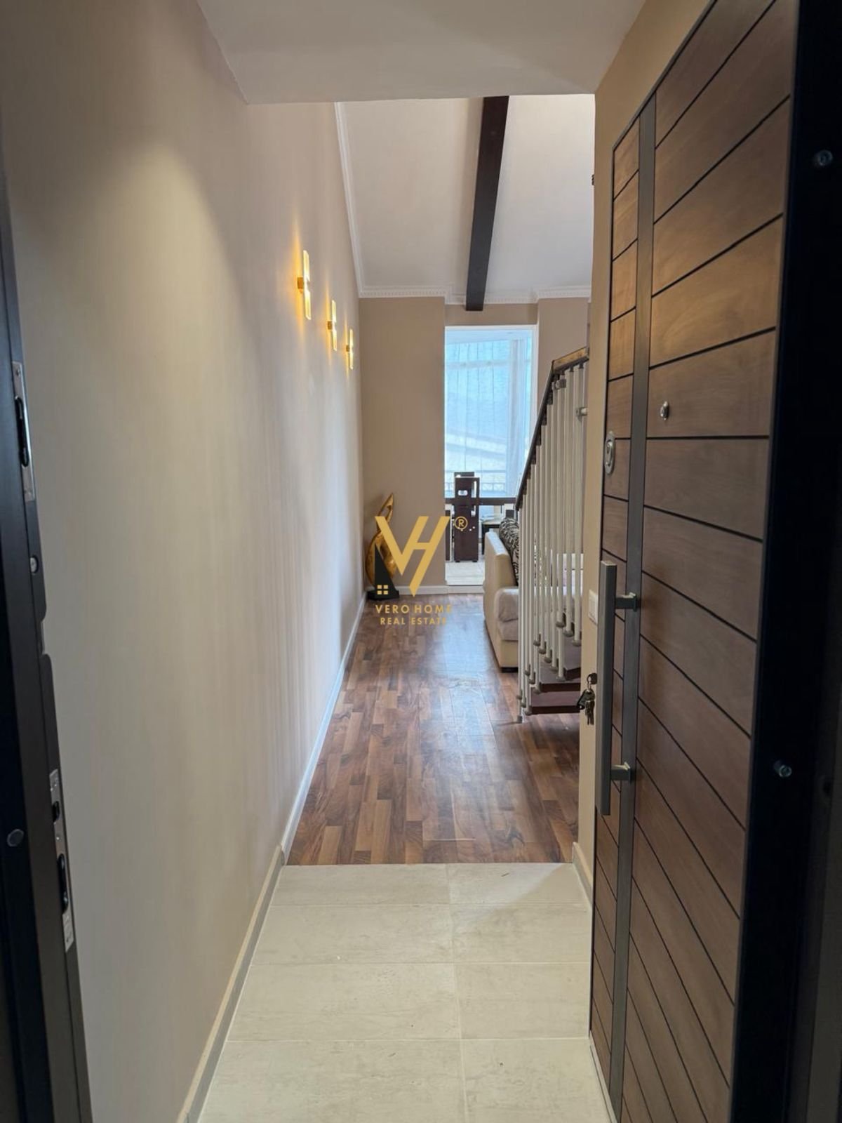 1+1 ME QERA TE KODRA E DIELLIT 1, 550 EURO