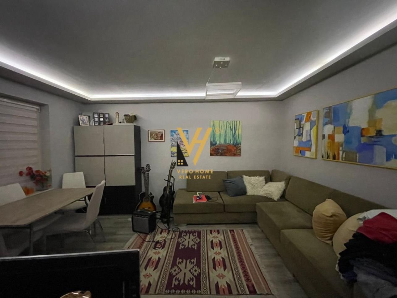 2+1+BLK ME QERA TEK AMBASADA AMERIKANE 650 EURO