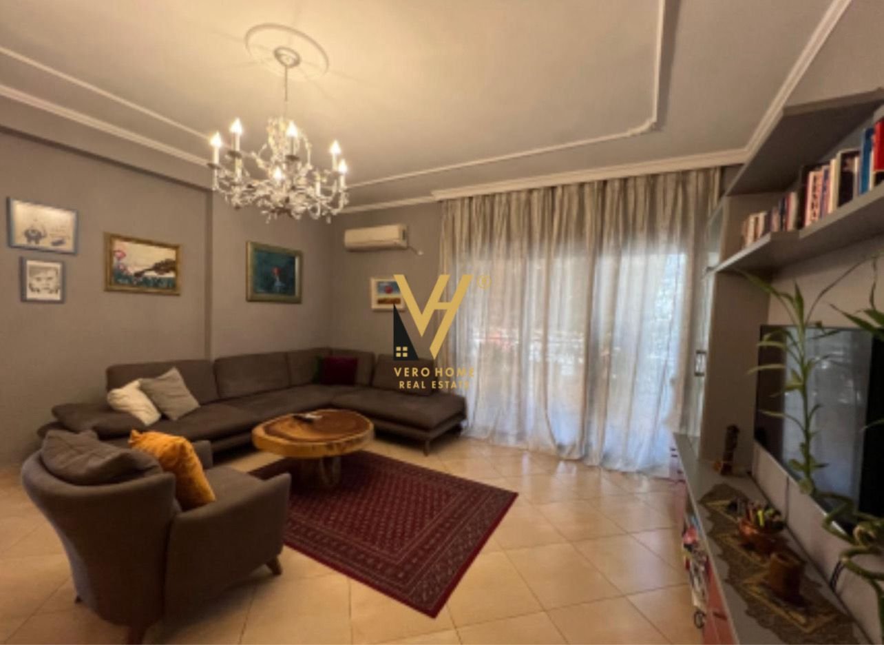 2+1+2 ME QIRA TE KODRA E DIELLIT 600 EURO