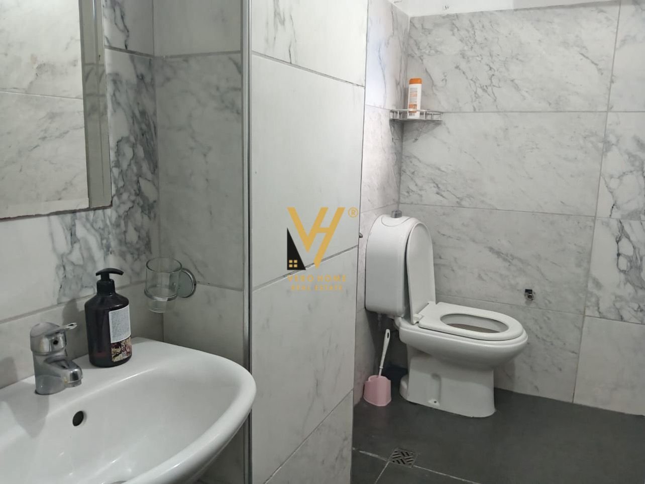 1+1+BALLKON ME QIRA TE SIRI KODRA 450 EURO