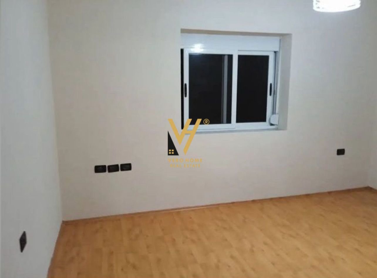 2+1+BLK TE MEDRESEJA 14.400.000 LEKE