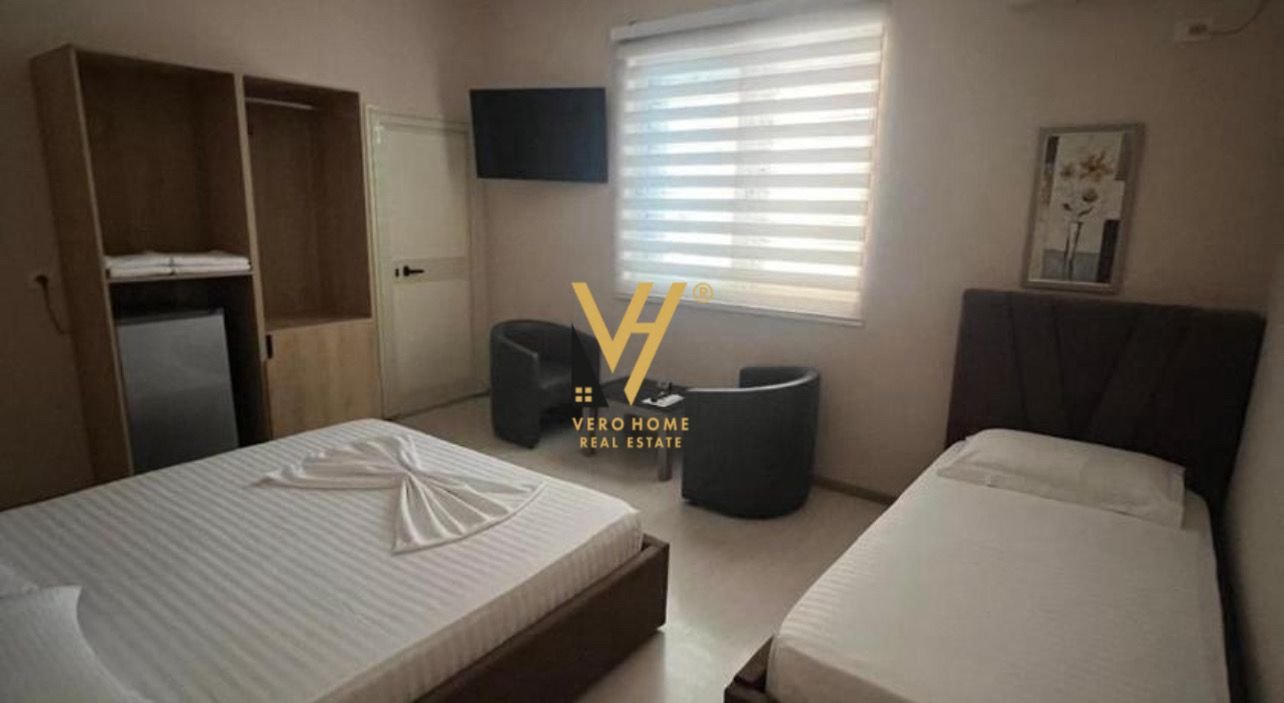 HOTEL 3 KATESH TE KOMUNA E PARISIT 2.100.000 EURO