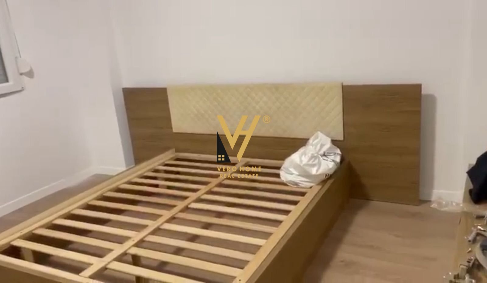 1+1+BLK ME QERA TE KOM.FRATARI, ASTIR 50.000 LEKE