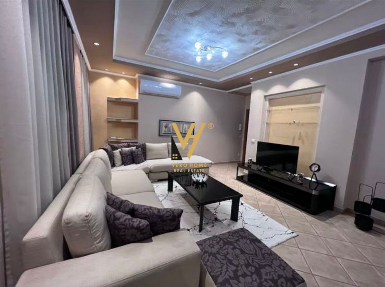 2+1+2+BLK ME QIRA TE KRISTAL CENTER 70.000 LEKE