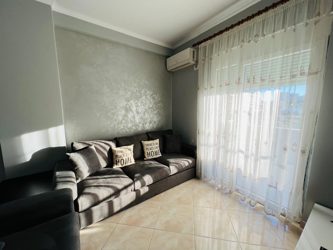 🏡 Jepet me qira apartament 1+1, Marina Bay, Vlorë