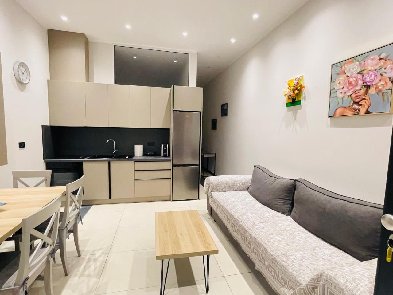 🏝️ Jepet me qira apartament Lungomare, Vlorë (Nën