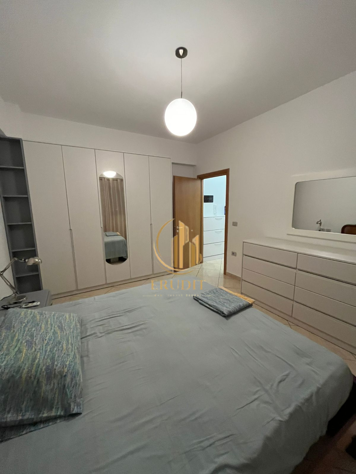 🏡 Jepet me Qira Apartament 1+1, Rruga e Çipajve