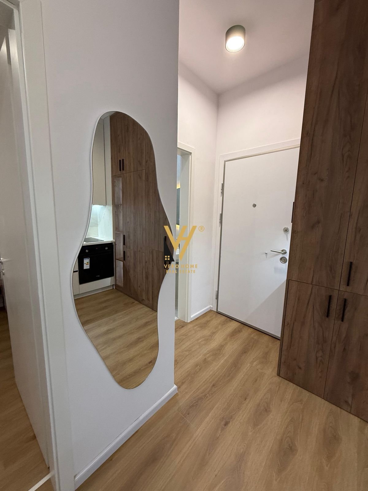 1+1+BLK ME QIRA MANGALEM 21, ALI DEMI 550 EURO