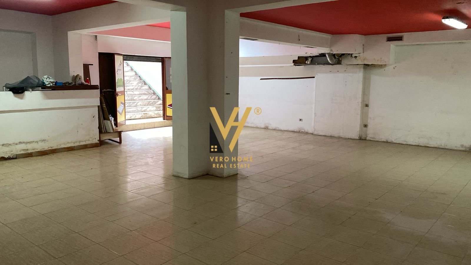 BODRUM 120 M2 ME QIRA TE IRFAN TOMINI 35.000 LEKE