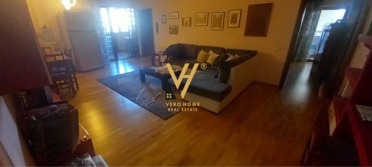 2+1+2 TE KOMUNA PARISIT 195.000 EURO