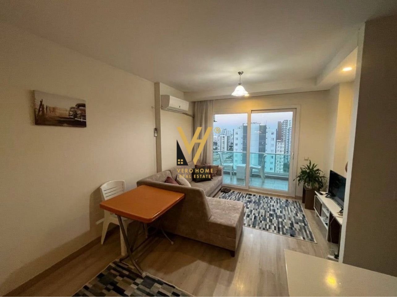 APARTAMENT,GARSONIERE TE RR.DURRESIT 60.000 LEKE