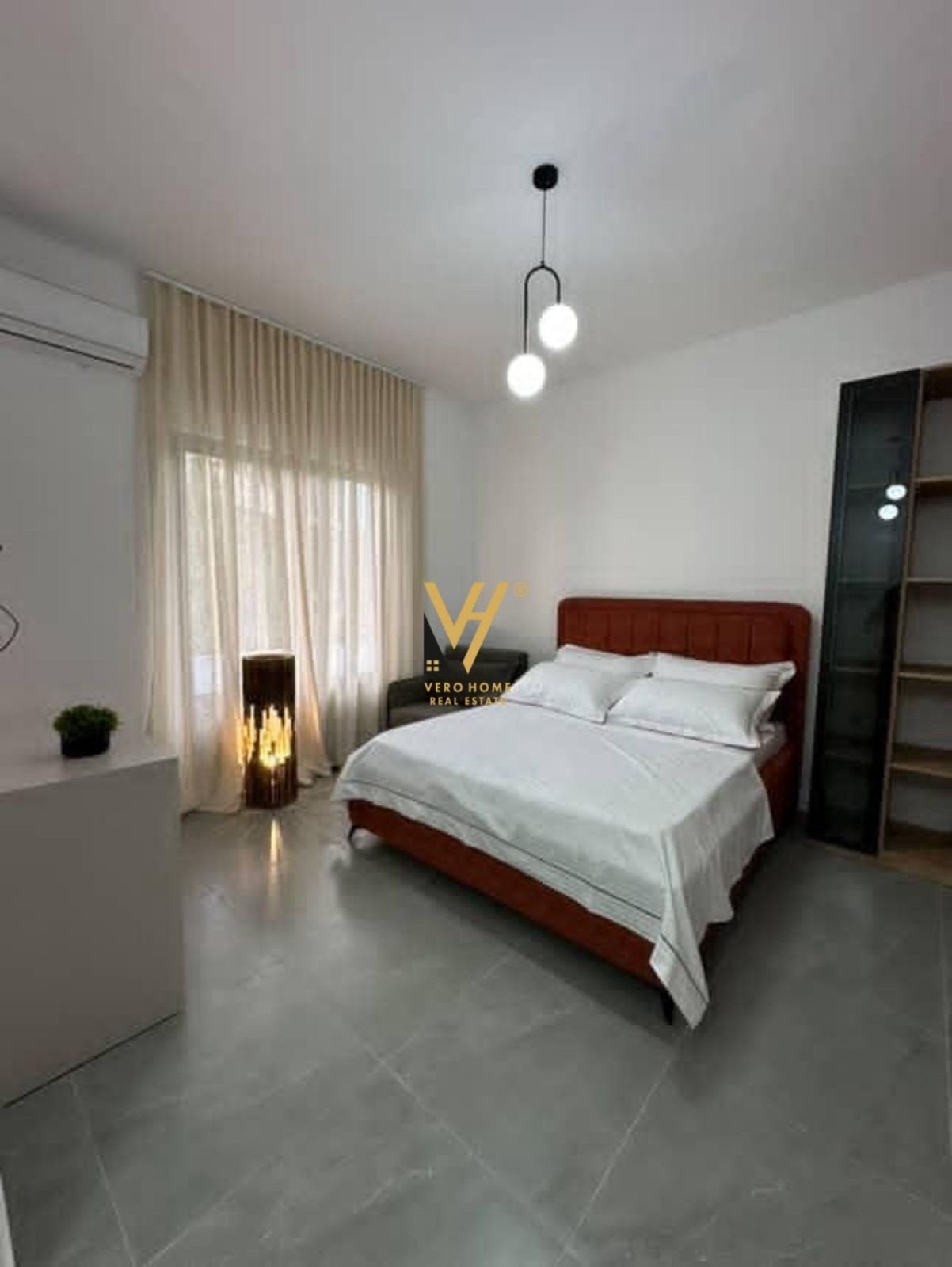 VILE 3 KATE NE SHKEMBIN E KAVAJES 550.000 EURO