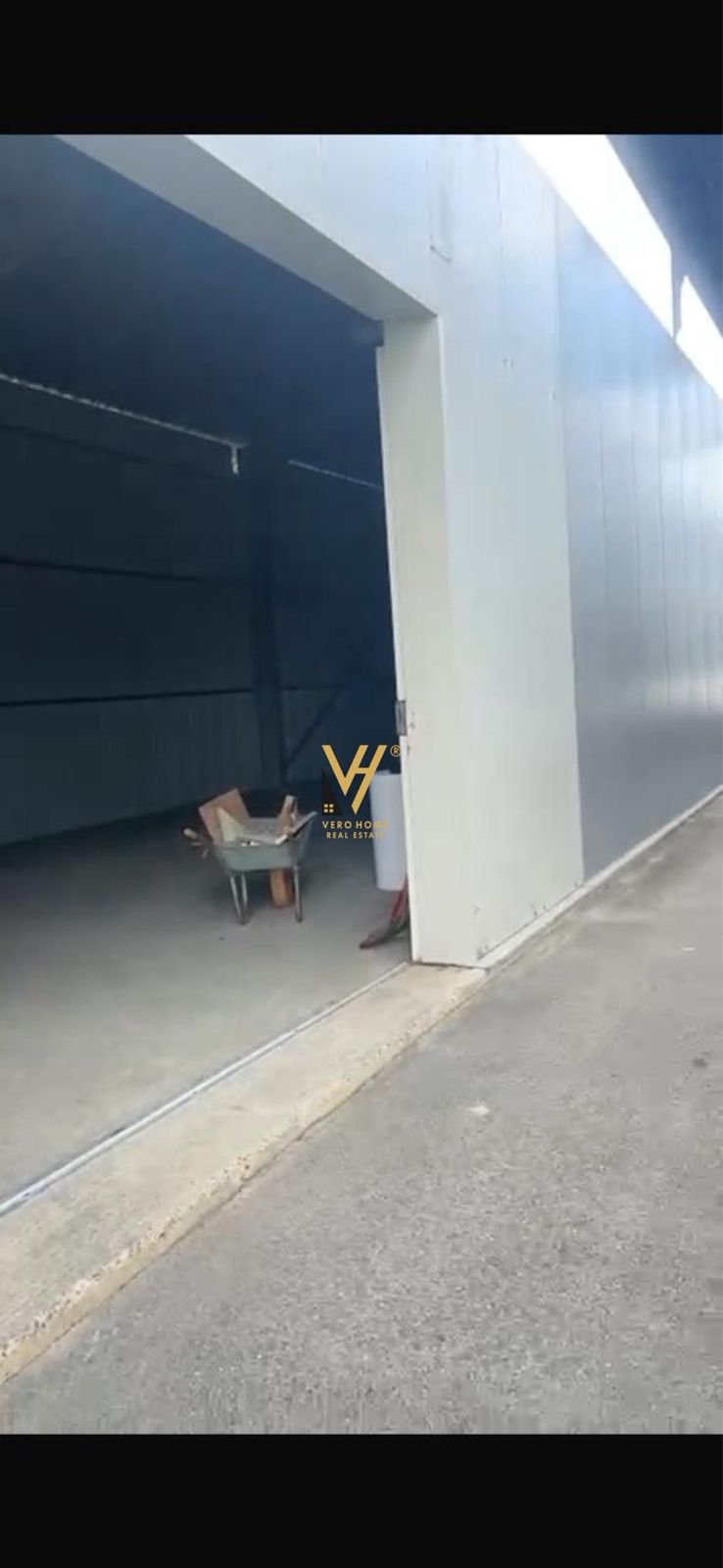 MAGAZINE 250 M2 ME QIRA NE VORE 87.500 LEKE