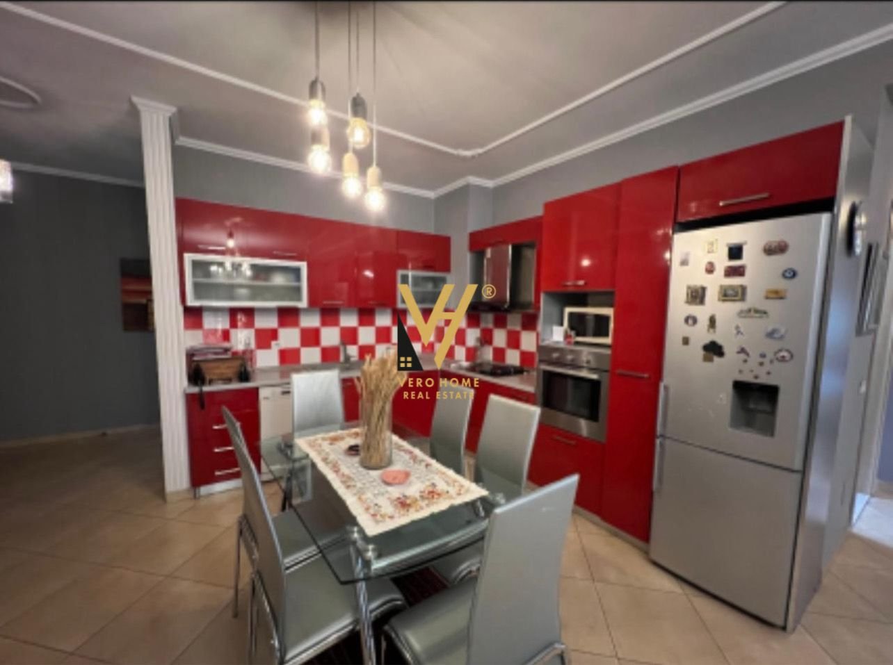 2+1+2 ME QIRA TE KODRA E DIELLIT 600 EURO